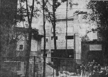 Scan uit &#039;De Toren, 14/07/1977, foto Henk de Jong bij artikel &#039;Vertrouwde Efteling vol verrassingen&#039;