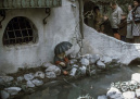 Het <a href="/lemma/Grote_Kabouterhuis" class="mw-redirect" title="Grote Kabouterhuis">Grote Kabouterhuis</a> met vissende kabouter in <a href="/lemma/1972" title="1972">1972</a>