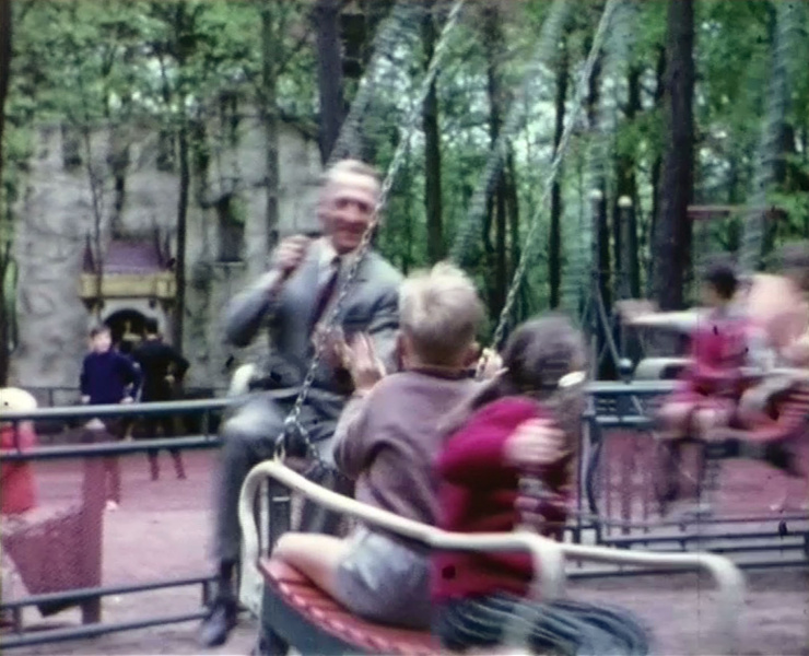 Bestand:Kleinezweefgekroondeeend1970.jpg