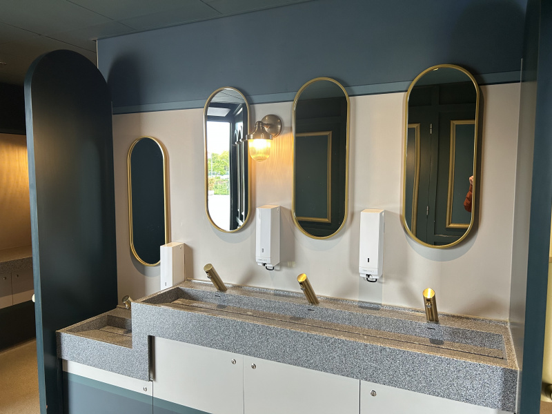 Bestand:Toilet5z-2.jpeg