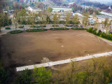 De <a href="/lemma/Dubbele_Laan" title="Dubbele Laan">Dubbele Laan</a> en een vers ingezaaide <a href="/lemma/Speelweide" title="Speelweide">Speelweide</a>, april <a href="/lemma/2009" title="2009">2009</a>