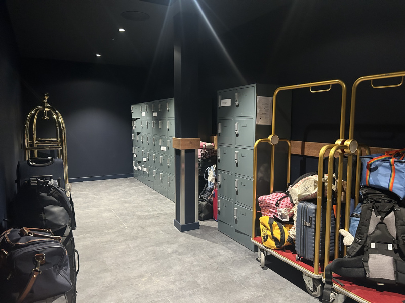 Bestand:Ewh-garderobe.jpeg