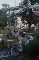 <a href="/lemma/Loerhuys" class="mw-redirect" title="Loerhuys">Loerhuys</a> en <a href="/lemma/Monorail" title="Monorail">monorail</a> op 18 september 1991