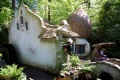 Kabouterhuisje met het waterrad in het <a href="/lemma/Kabouterdorp" title="Kabouterdorp">Kabouterdorp</a>.
