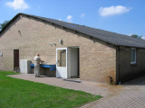 Toiletgebouw <a href="/lemma/Bernehoeve" title="Bernehoeve">Bernehoeve</a>, 2006
