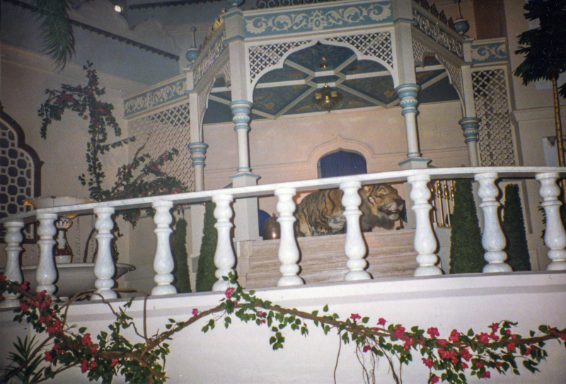 Bestand:FataTijgerHarem1993.jpg
