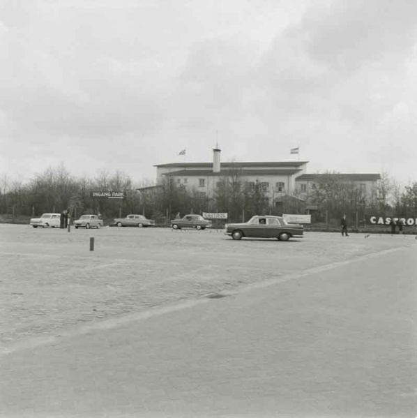 Bestand:Parkeerterreinnoord61.jpg