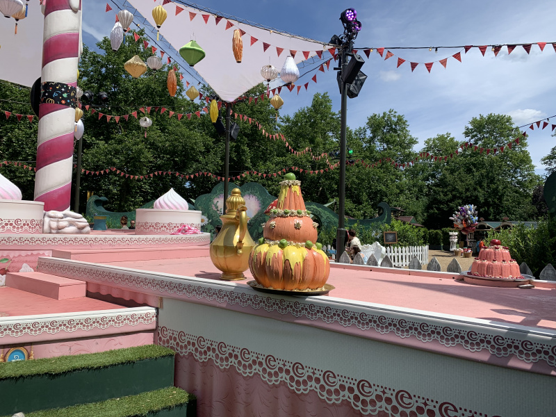 Bestand:Wonderland-taarten.jpg