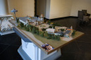 Maquette van <a href="/lemma/Hartenhof" title="Hartenhof">Hartenhof</a> zoals tijdelijk te zien in de ontvangsthal van Raveleijn, januari <span class="redlink">2011</span>