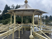 Overkapping <a href="/lemma/Gondoletta" title="Gondoletta">Gondoletta</a> gezien vanaf de brug