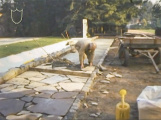 Nieuwe flagstones worden gelegd bij de <a href="/lemma/Fakir" class="mw-redirect" title="Fakir">Fakir</a> in <a href="/lemma/1977" title="1977">1977</a>