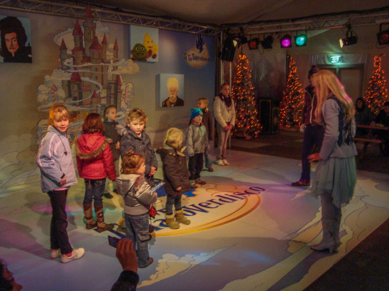 Bestand:Titatoverdisco-dec2008.jpg