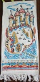Wandkleed met het kasteel van <a href="/lemma/Doornroosje" title="Doornroosje">Doornroosje</a> ontworpen door <a href="/lemma/Henk_Potters" title="Henk Potters">Henk Potters</a>, jaren vijftig.