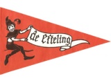 Een <a href="/lemma/Fietsvlaggetje" title="Fietsvlaggetje">fietsvlaggetje</a> met de <a href="/lemma/Kleine_Boodschap_Kabouter" class="mw-redirect" title="Kleine Boodschap Kabouter">Kleine Boodschap Kabouter</a> die een vaandel vasthoudt, met het opschrift &#039;de Efteling&#039;. (bron: sprookjesmuseum.nl)