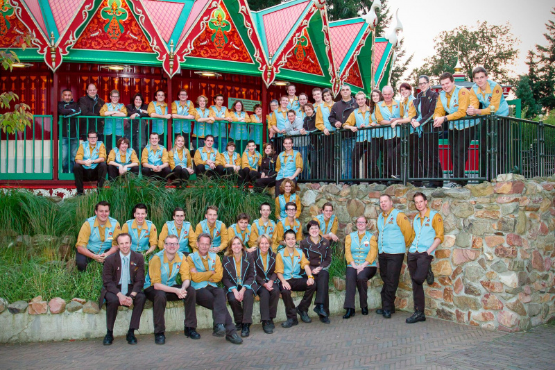 Bestand:Reizenrijkpersoneel2013.jpg