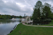 Bruggetje bij de <a href="/lemma/Vonderplas" title="Vonderplas">Vonderplas</a>, april <a href="/lemma/2010" title="2010">2010</a>