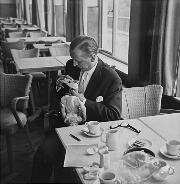 Bestand:Iw-popbouwen-caferes.jpg