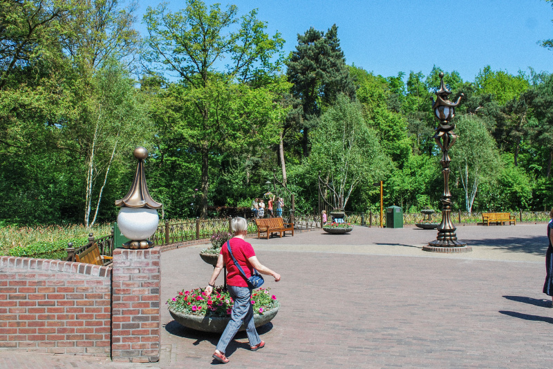 Bestand:Brink-poort-marerijk-mei2010.jpg