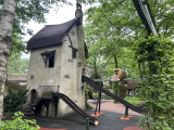 <a href="/lemma/Glijhuys" title="Glijhuys">Glijhuys</a>, 2024, noordoostzijde.