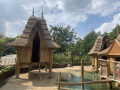 <a href="/lemma/Archipel" title="Archipel">Archipel</a>, het linker huisje staat op het droge.