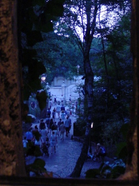 Bestand:Spookslotplein vanuit spookslot.jpg