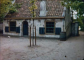 <a href="/lemma/Poppentheater" title="Poppentheater">Poppentheater</a> waarschijnlijk in <span class="redlink">1957</span>
