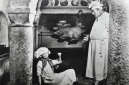 Slapende koks bij Doornroosje, eind jaren 50. Ansichtkaart Natuurpark de Efteling - collectie Eftepedia