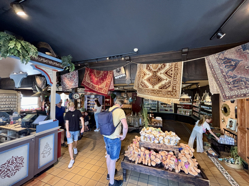Bestand:Bazaar2025-3.JPG