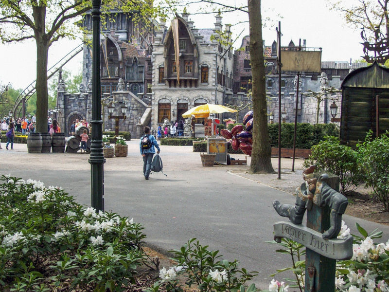 Bestand:Prullenmand-ruigrijk-april09.jpg