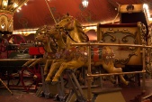Het span paarden in de [[Stoomcarrousel] (Foto: Jos, 2013)