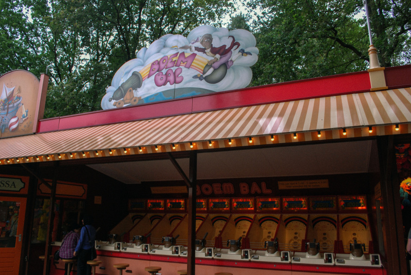 Bestand:Gamegallery-boembal-aug2010.jpg