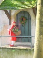 Roodkapje met warme winterkledij in december 2001 - eigen foto / WWCW