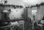 Tentoonstelling <a href="/lemma/S.L.E.M." title="S.L.E.M.">S.L.E.M.</a> 1953 - interieur paviljoen Kaatsheuvel.