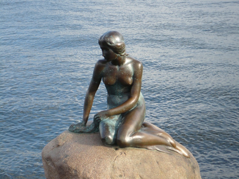Bestand:Little-Mermaid-Statue.jpg