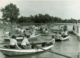 De <a href="/lemma/Roei-_en_Kanovijver" title="Roei- en Kanovijver">Roei- en Kanovijver</a> rond <span class="redlink">1960</span>.