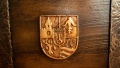 <a href="/lemma/Raveleijn_Suite" title="Raveleijn Suite">Raveleijn Suite</a> in het <a href="/lemma/Efteling_Hotel" title="Efteling Hotel">Efteling Hotel</a>, detail wapenschild Raveleijn