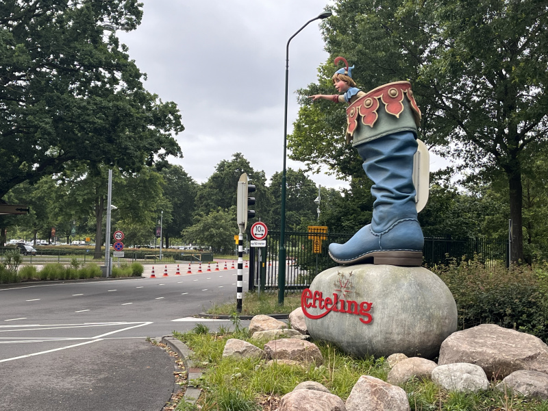 Bestand:Wijsduimpje europalaan.jpg