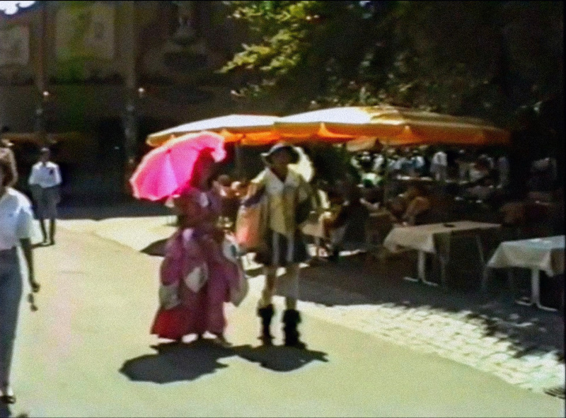 Bestand:Terrascarrouselplein-vermoedelijkbistro-juni1988.jpg