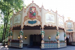 De ingang tot de foyer van het Waterorgel