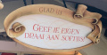 Bord <a href="/lemma/Glad_IJs" class="mw-redirect" title="Glad IJs">Glad IJs</a> met opschrift &quot;Geef je eigen draai aan softijs!&quot;, voorjaar 2022