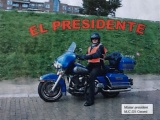 &#039;El Presidente&#039; Aart Waltman van motorclub Gli Gnomi op zijn motor.