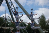 Acrobatische act <a href="/lemma/Matrozen_in_de_mast" title="Matrozen in de mast">Matrozen in de mast</a> op het podium voor de <a href="/lemma/Halve_Maen" title="Halve Maen">Halve Maen</a> in <span class="redlink">2007</span>.