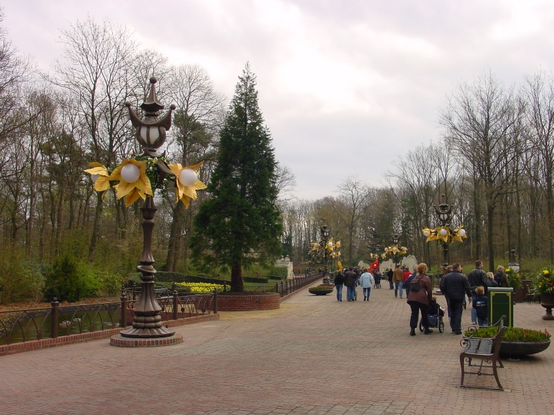 Bestand:Lente efteling promenade 2004.JPG