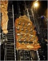 Een boegbeeld gemonteerd op de lifthill van de Vliegende Hollander - Foto: BN de Stem, 31-1-2007