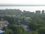 <a href="/lemma/Double_Loop_Corkscrew" title="Double Loop Corkscrew">Double Loop Corkscrew</a> &#039;Shaman&#039; voorheen &#039;Magic Mountain&#039; in Gardaland.