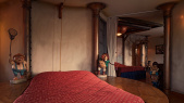 <a href="/lemma/Laven_Suite" title="Laven Suite">Laven Suite</a> bed in brouwketel