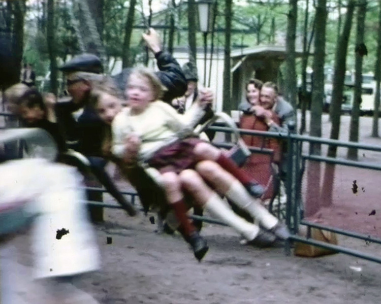 Bestand:Stationskoffyhuiskleinezweef1970.jpg