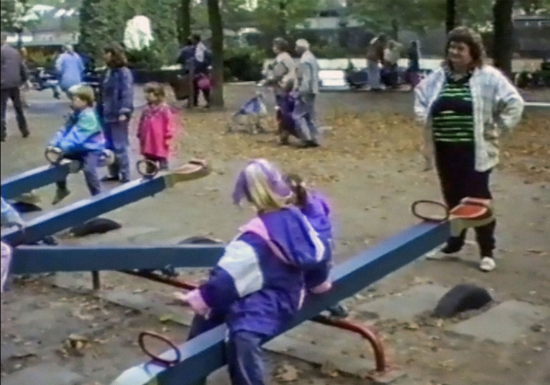 Bestand:Kleuterhof-kinderbad-1989.jpg