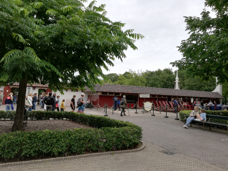 Bestand:Dwarrelplein-toilet-verhuur.jpg