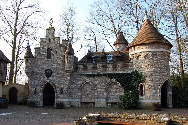 Bestand:Sneeuwwitjekasteel.jpg